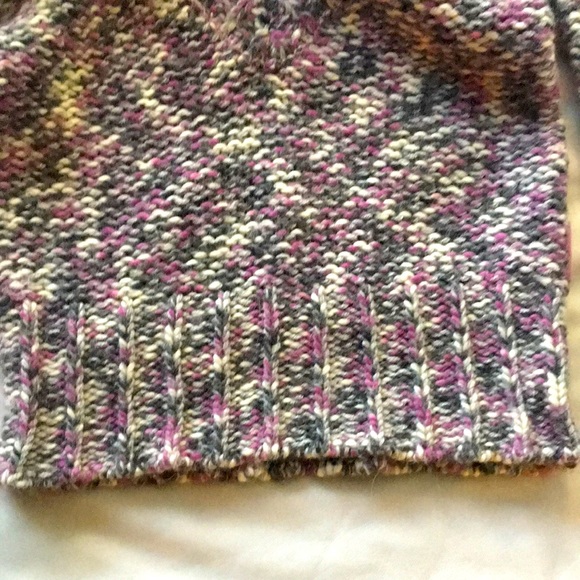 DKNY Pullover Sweater - Picture 4 of 7